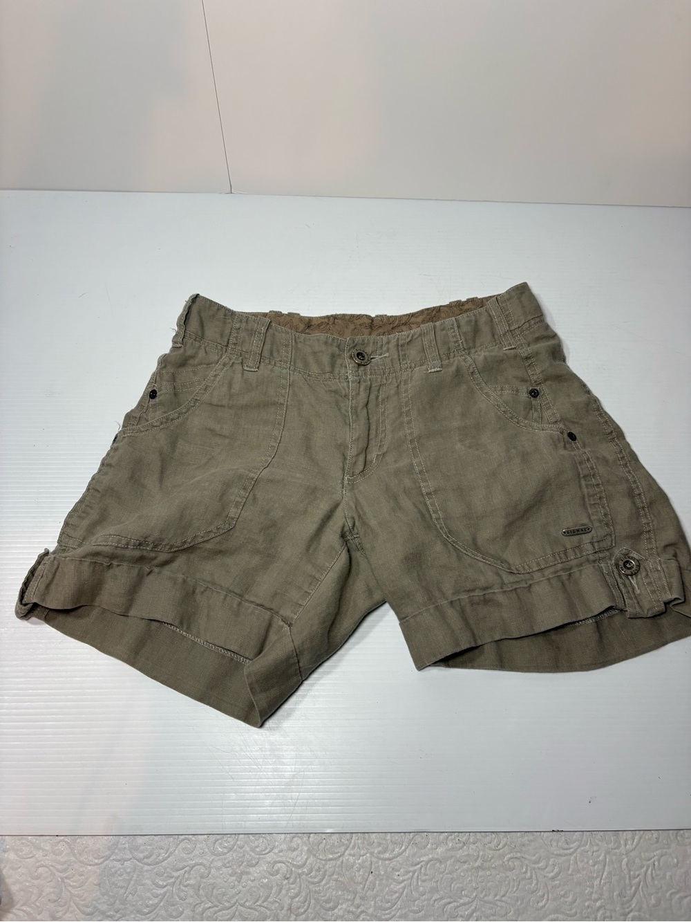 Classic Women's Olive Utility Bermuda Shorts - Linen
